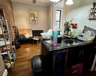 East 102nd Street - Photo Thumbnail 2