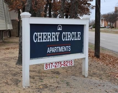Cherry Circle Apts 2210 Landmark Court Ofc - Photo Thumbnail 17