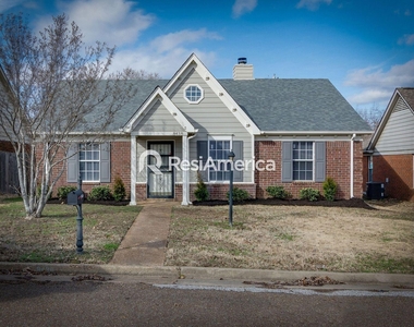 8438 Kimberly Rose Dr - Photo Thumbnail 0