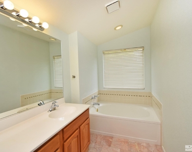 4728 Cedarhill Lane - Photo Thumbnail 23