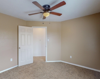 2936 Quail Pointe Drive Nw - Photo Thumbnail 32