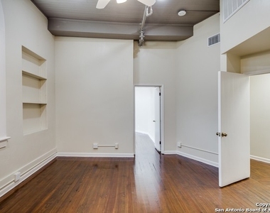 245 Losoya St - Photo Thumbnail 29