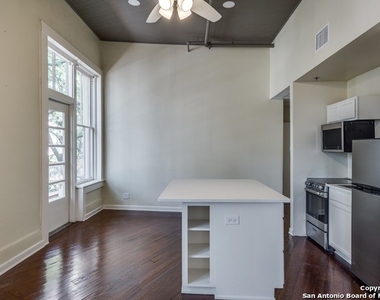 245 Losoya St - Photo Thumbnail 27