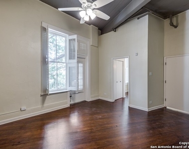 245 Losoya St - Photo Thumbnail 20