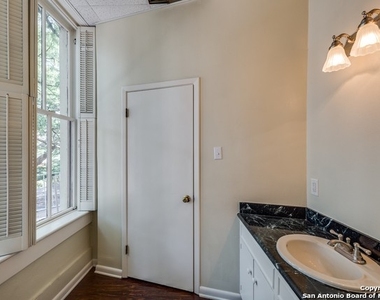 245 Losoya St - Photo Thumbnail 24
