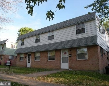 2616 Parkside Terrace - Photo Thumbnail 0