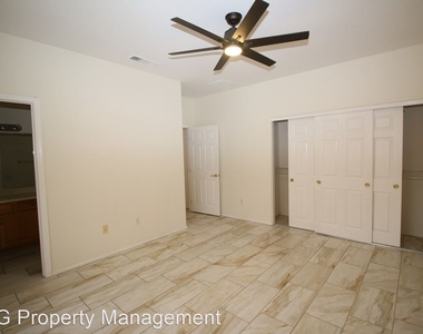 19176 N Tamarisk Flower Way - Photo Thumbnail 11