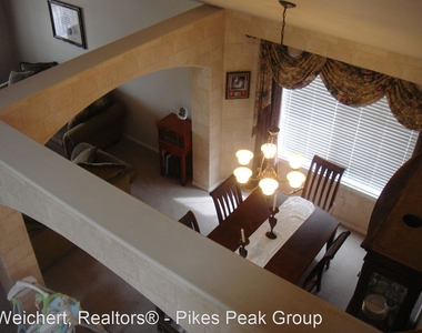 3163 Greenmoor Court - Photo Thumbnail 7