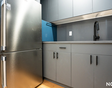 163 Roebling Street - Photo Thumbnail 13