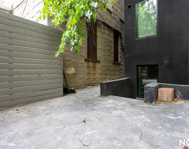 163 Roebling Street - Photo Thumbnail 4