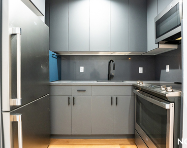 163 Roebling Street - Photo Thumbnail 14