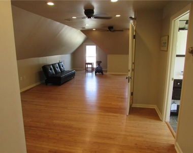 552 Washington Ave - Photo Thumbnail 4