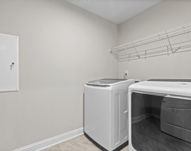 814 Rymark Court - Photo Thumbnail 23