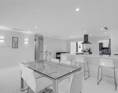 10310 Sw 43rd St - Photo Thumbnail 10