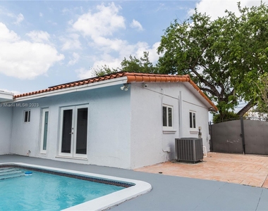 10310 Sw 43rd St - Photo Thumbnail 23
