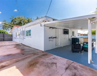 10310 Sw 43rd St - Photo Thumbnail 6