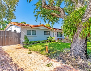 10310 Sw 43rd St - Photo Thumbnail 3