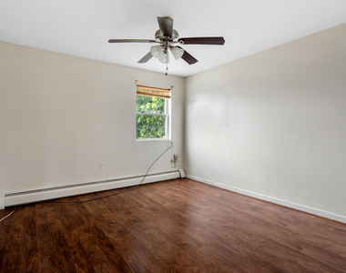 1484 St Marks Avenue - Photo Thumbnail 7