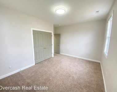 11127 Fountaingrove Dr - Photo Thumbnail 29