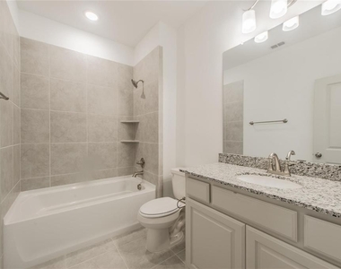 5821 Boulder Way - Photo Thumbnail 18