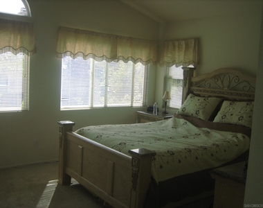 11342 Village Ridge Rd - Photo Thumbnail 5