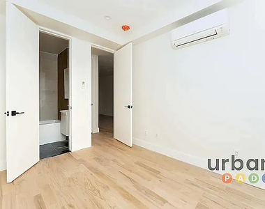 123 Park Avenue - Photo Thumbnail 4