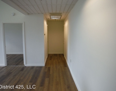 425 Glen Street - Photo Thumbnail 14