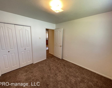 2185 Stace St. - Photo Thumbnail 10