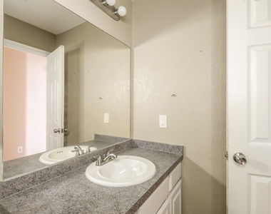 3108 Sw 121st Street - Photo Thumbnail 13