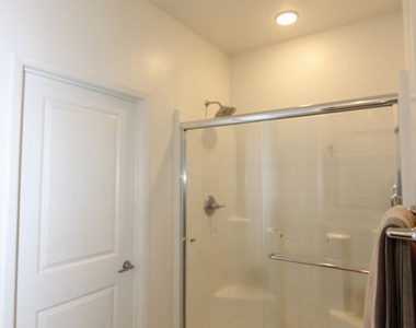 1205 Calle Seabass Unit 46 - Photo Thumbnail 8