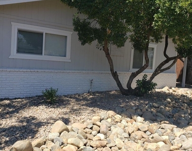 852 Gardella Ave - Photo Thumbnail 1