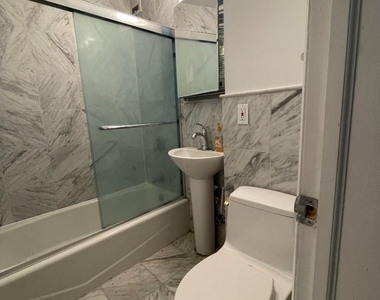 East 76th Street - Photo Thumbnail 2