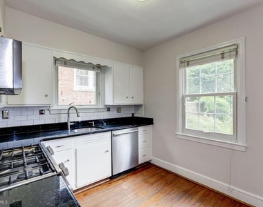 4933 47th St Nw - Photo Thumbnail 10