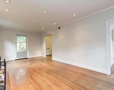 4933 47th St Nw - Photo Thumbnail 6