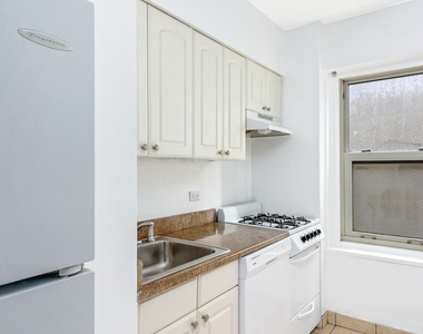 159 W 53rd Street - Photo Thumbnail 1