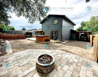 847 Glen Molly Dr - Photo Thumbnail 21