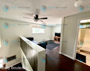 847 Glen Molly Dr - Photo Thumbnail 11