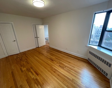 141-30 Pershing Crescent - Photo Thumbnail 18