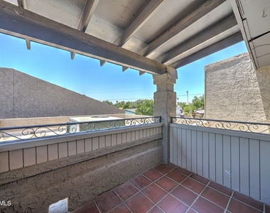 616 E Manzanita Place - Photo Thumbnail 29