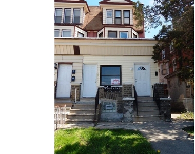 5717 N Park Ave - Photo Thumbnail 10