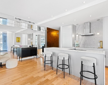 242 Rue Young #803 - Photo Thumbnail 9
