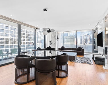 242 Rue Young #803 - Photo Thumbnail 11