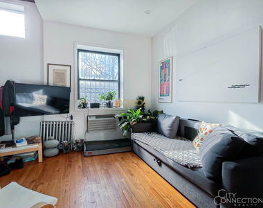 262 East 2nd Street - Photo Thumbnail 10