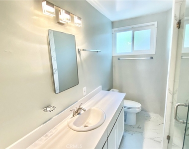 2231 Hermosa Avenue - Photo Thumbnail 20