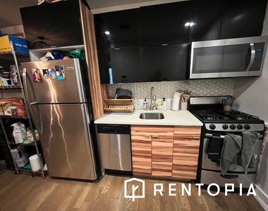 77 Berry Street - Photo Thumbnail 1