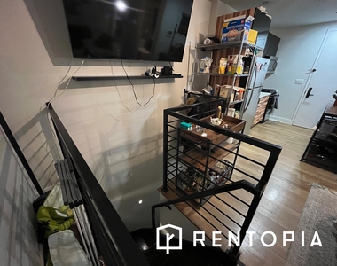 77 Berry Street - Photo Thumbnail 6