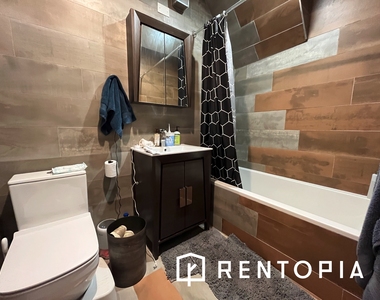 77 Berry Street - Photo Thumbnail 9