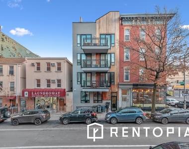 77 Berry Street - Photo Thumbnail 11