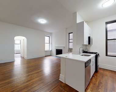 East 81st Street and Park Avenue - Photo Thumbnail 1