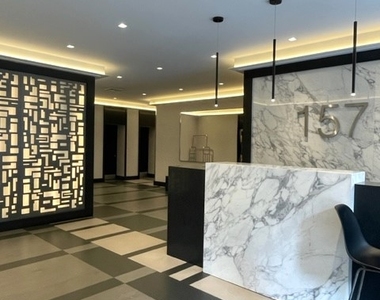 East 57th Street - Photo Thumbnail 11